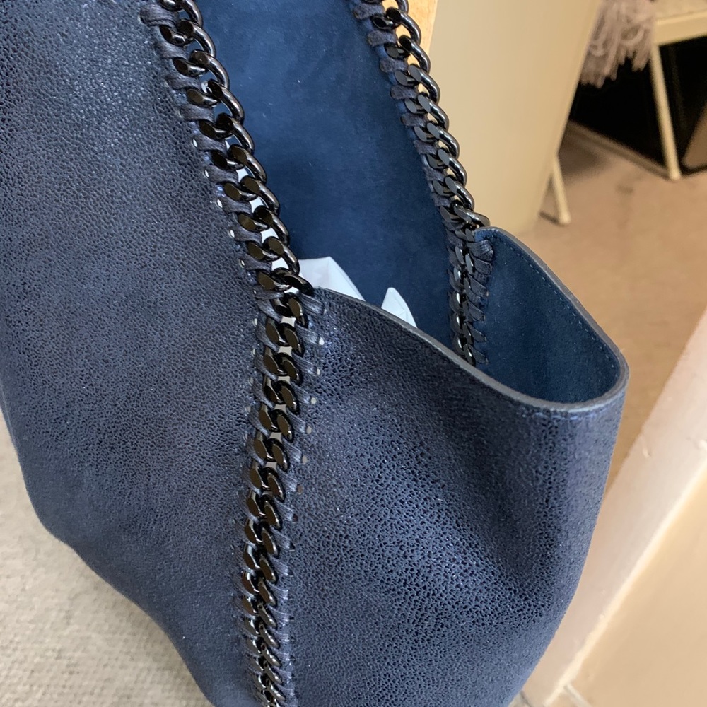 Stella McCartney Falabella large tote in blue - Picture 3 of 7